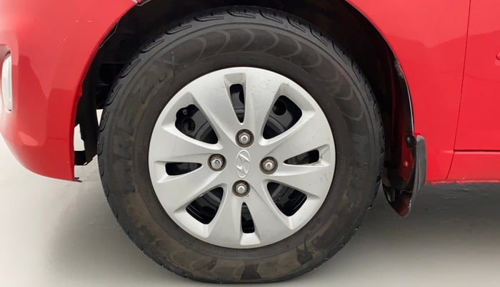 2012 Hyundai i10 SPORTZ 1.1, CNG, Manual, 74,850 km, Left Front Wheel