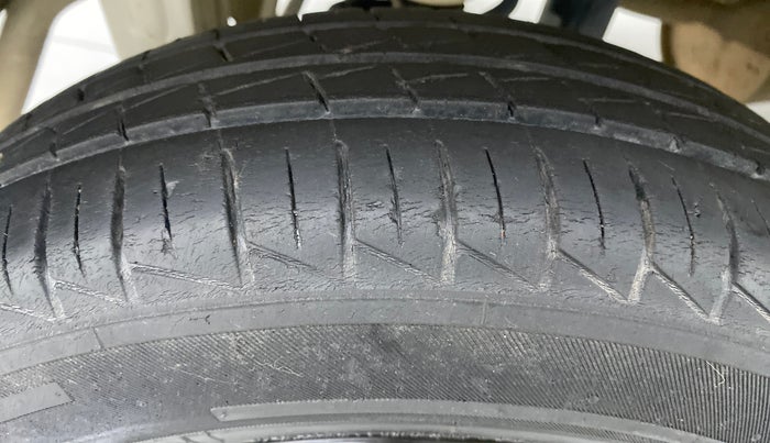 2019 Maruti Alto LXI, Petrol, Manual, 36,198 km, Right Rear Tyre Tread