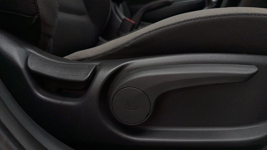 2019 Hyundai Kona Active (FWD), Automatic, 148834 km, Drivers Side Adjustment Panel