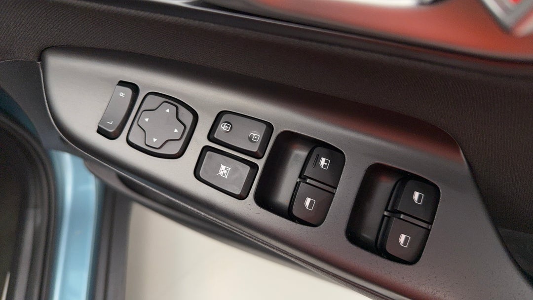 2019 Hyundai Kona Active (FWD), Automatic, 148834 km, Drivers Side Door Panel Controls