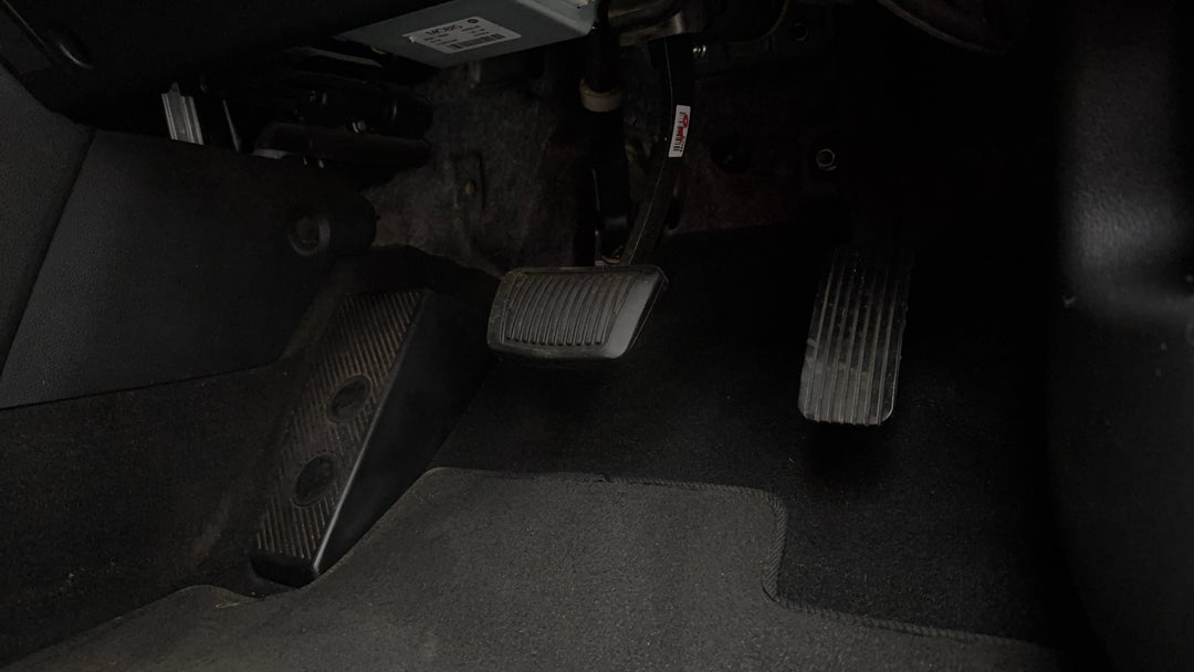 2019 Hyundai Kona Active (FWD), Automatic, 148834 km, Pedals and Footmat