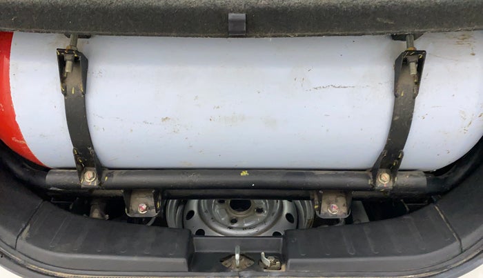 2017 Maruti Wagon R 1.0 LXI CNG, CNG, Manual, 74,772 km, Boot Inside