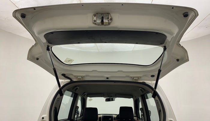 2017 Maruti Wagon R 1.0 LXI CNG, CNG, Manual, 74,772 km, Boot Door Open