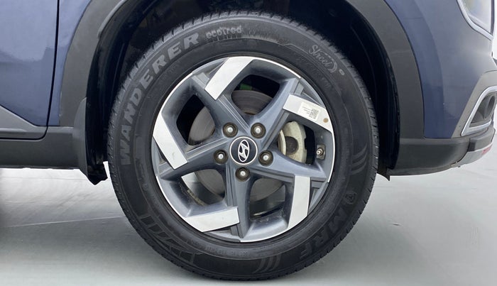 2021 Hyundai VENUE 1.0L Turbo GDI SX(O) MT, Petrol, Manual, 24,478 km, Right Front Wheel