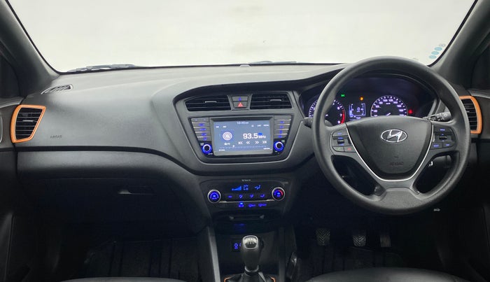 2017 Hyundai Elite i20 ASTA 1.2 DUAL TONE, Petrol, Manual, 38,571 km, Dashboard