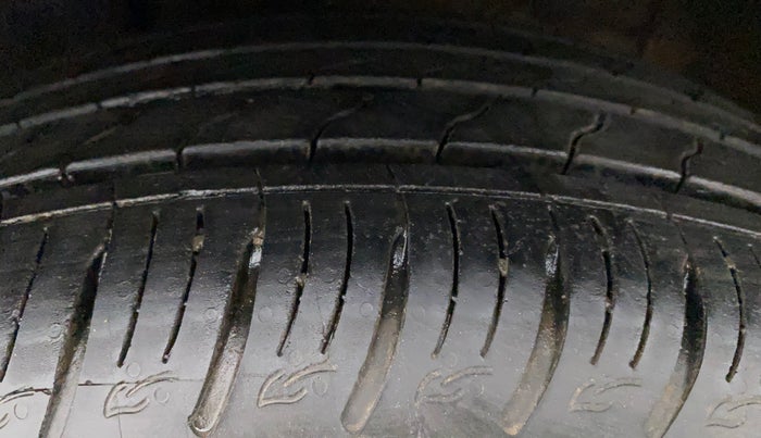 2021 KIA SONET HTK PLUS 1.2, Petrol, Manual, 6,954 km, Left Front Tyre Tread