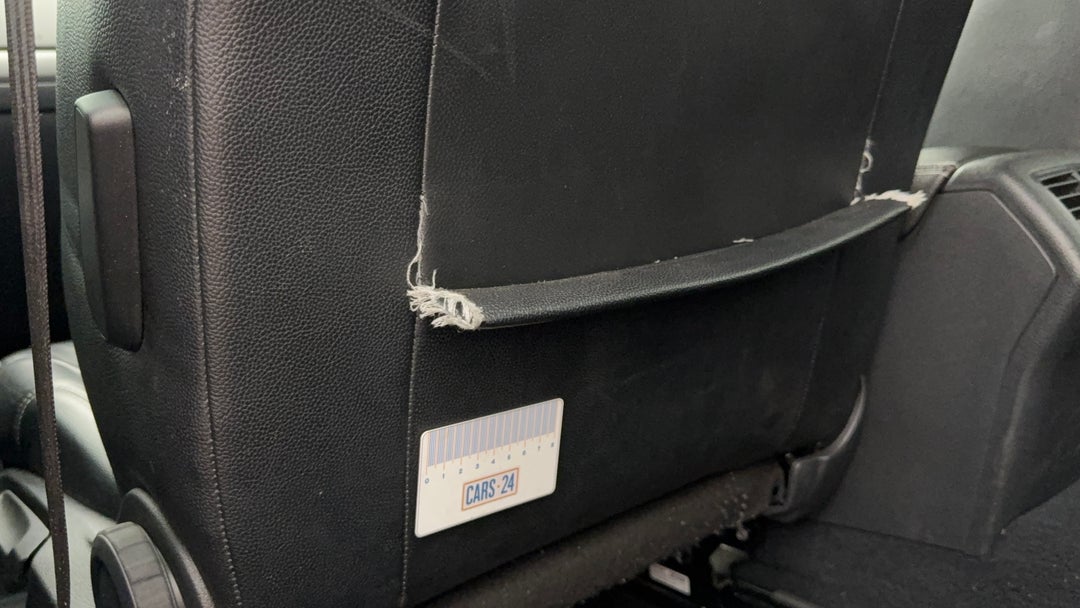 2017 Volkswagen Golf 110 Tsi Comfortline, Automatic, 143924 km, Seats Front LHS Tear