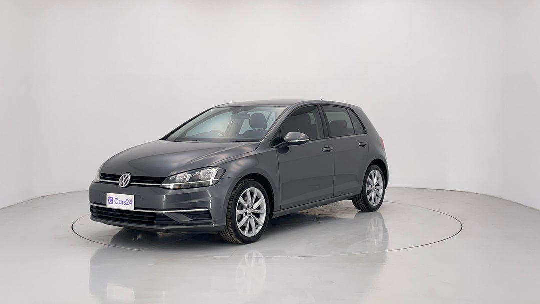 2017 Volkswagen Golf 110 Tsi Comfortline, Automatic, 143924 km, Left Front Diagonal (45- Degree) View