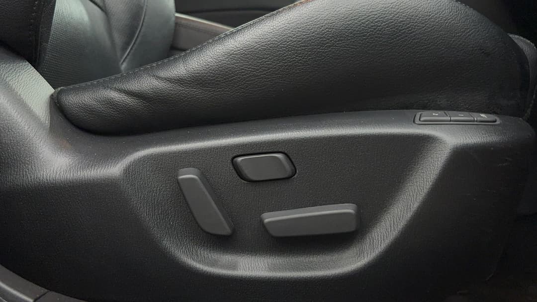 2018 Mazda 3 Sp25 Astina, Automatic, 84366 km, Drivers Side Adjustment Panel