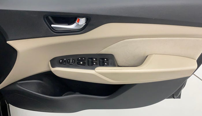 2018 Hyundai Verna 1.6 VTVT SX, Petrol, Manual, 53,475 km, Driver Side Door Panels Control