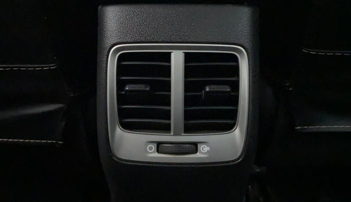 2018 Hyundai Verna 1.6 VTVT SX, Petrol, Manual, 53,475 km, Rear AC Vents