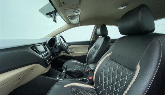 2018 Hyundai Verna 1.6 VTVT SX, Petrol, Manual, 53,475 km, Right Side Front Door Cabin