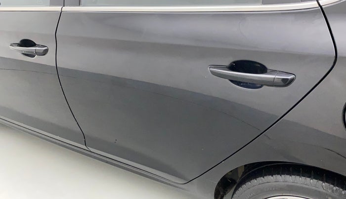 2018 Hyundai Verna 1.6 VTVT SX, Petrol, Manual, 53,475 km, Rear left door - Minor scratches