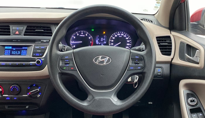2015 Hyundai Elite i20 MAGNA 1.2, Petrol, Manual, 43,056 km, Steering Wheel Close Up