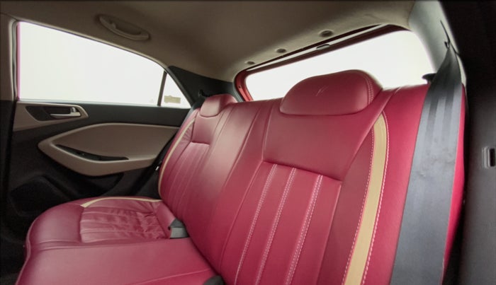 2015 Hyundai Elite i20 MAGNA 1.2, Petrol, Manual, 43,056 km, Right Side Rear Door Cabin