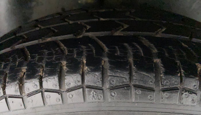 2007 Maruti Swift LXI 1.3, Petrol, Manual, 48,824 km, Right Rear Tyre Tread