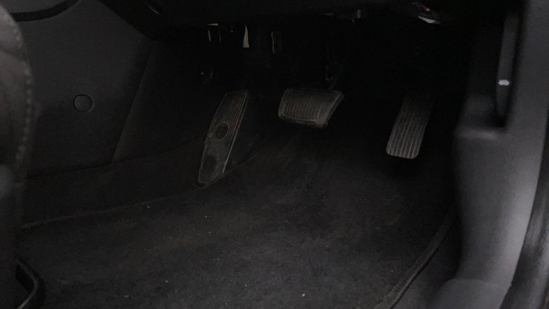 2019 Hyundai i30 Active, Automatic, 90028 km, Pedals and Footmat