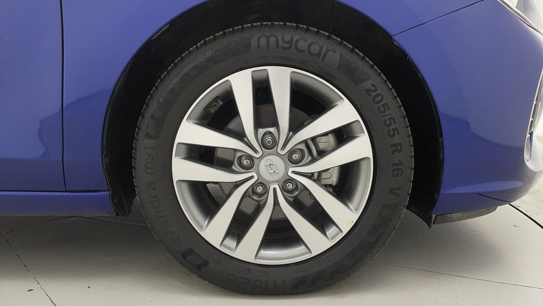 2019 Hyundai i30 Active, Automatic, 90028 km, Right Front Wheel