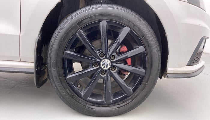 2020 Volkswagen Polo HIGHLINE PLUS 1.0 TSI MT, Petrol, Manual, 31,204 km, Right Front Wheel