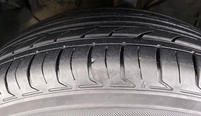 2016 Hyundai Creta 1.6 E + VTVT, Petrol, Manual, 76,824 km, Left Front Tyre Tread