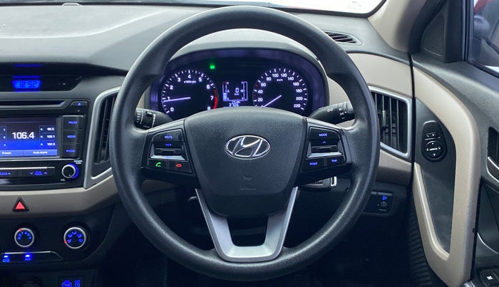2016 Hyundai Creta 1.6 E + VTVT, Petrol, Manual, 76,824 km, Steering Wheel Close Up