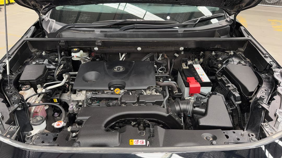 Open Bonnet (Engine)