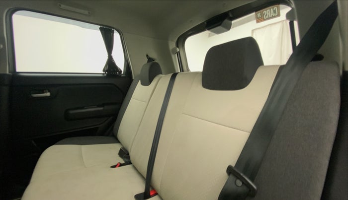 2022 Maruti New Wagon-R VXI 1.0 AMT, Petrol, Automatic, 18,757 km, Right Side Rear Door Cabin