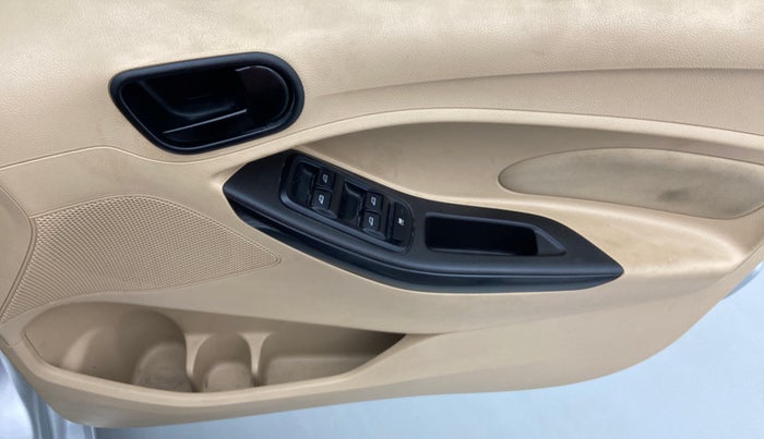 2016 Ford Figo Aspire 1.2 TITANIUM PETROL, Petrol, Manual, 29,743 km, Driver Side Door Panels Control