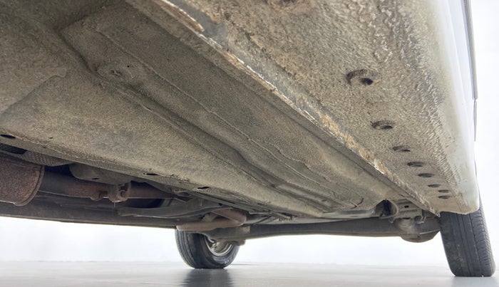 2016 Ford Figo Aspire 1.2 TITANIUM PETROL, Petrol, Manual, 29,743 km, Right Side Underbody