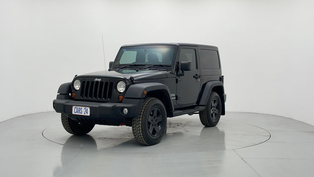 Left Front Diagonal (45- Degree) View