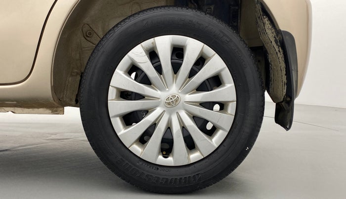 2011 Toyota Etios Liva G, Petrol, Manual, 21,117 km, Left Rear Wheel