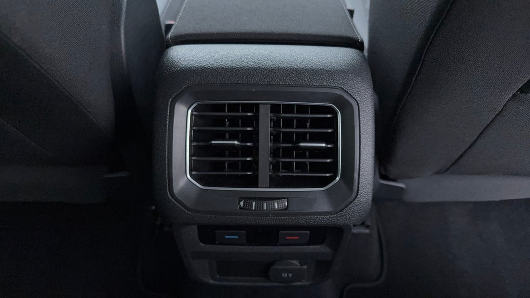 Rear A/C Vent