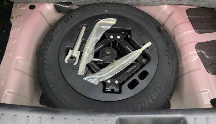 2018 Mahindra KUV 100 NXT K2+ P 6 STR, Petrol, Manual, 14,266 km, Spare Tyre