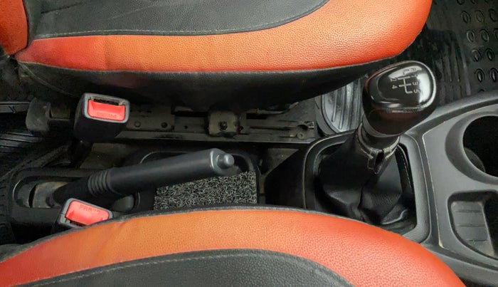 2019 Datsun Redi Go A, Petrol, Manual, 44,536 km, Gear Lever