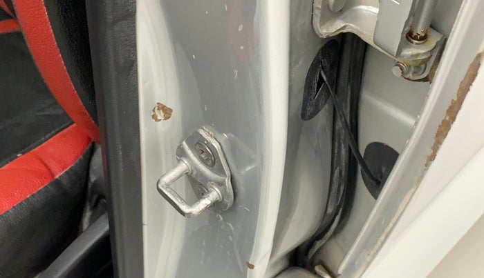 2019 Datsun Redi Go A, Petrol, Manual, 44,536 km, Left B pillar - Slight discoloration