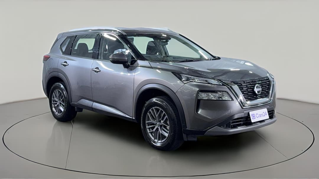 2024 Nissan X-trail St (4WD) 7 Seat, Automatic, 28804 km, Right Front Diagonal (45- Degree) View
