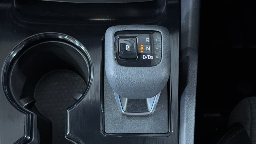 2024 Nissan X-trail St (4WD) 7 Seat, Automatic, 28804 km, Gear Lever 