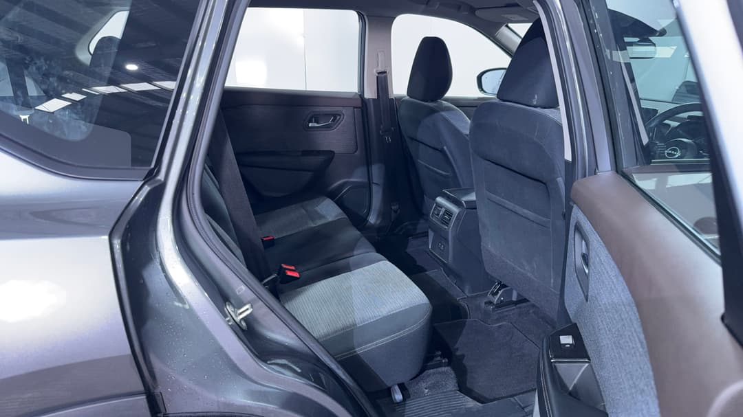 2024 Nissan X-trail St (4WD) 7 Seat, Automatic, 28804 km, Right Side Rear Door Cabin View
