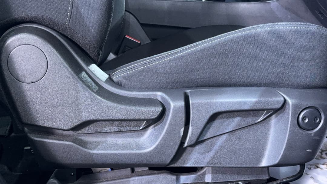 2024 Nissan X-trail St (4WD) 7 Seat, Automatic, 28804 km, Drivers Side Adjustment Panel