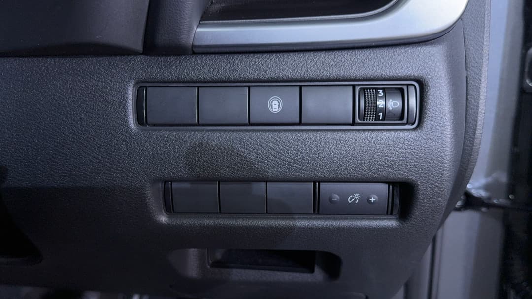 2024 Nissan X-trail St (4WD) 7 Seat, Automatic, 28804 km, Utility Switches/Buttons