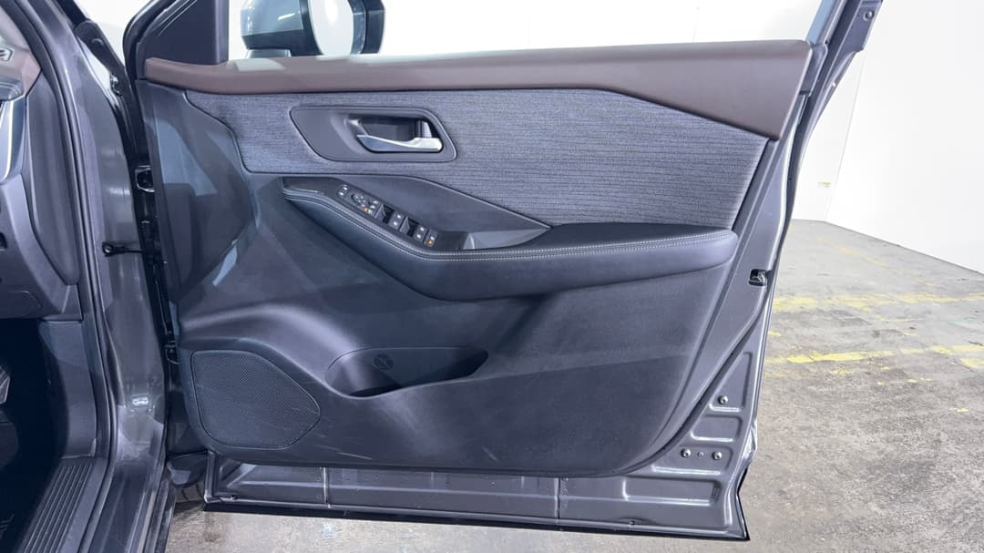 2024 Nissan X-trail St (4WD) 7 Seat, Automatic, 28804 km, Speaker View