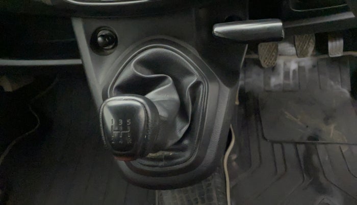 2018 Datsun Go Plus T, Petrol, Manual, 35,441 km, Gear Lever