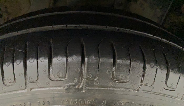 2018 Datsun Go Plus T, Petrol, Manual, 35,441 km, Right Front Tyre Tread