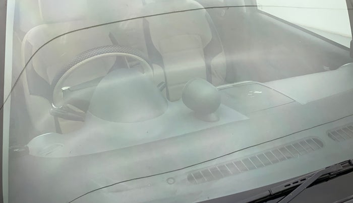 2012 Maruti Ritz VXI, Petrol, Manual, 54,036 km, Front windshield - Minor spot on windshield