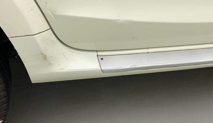 2014 Nissan Terrano XL (P), Petrol, Manual, 56,553 km, Right running board - Minor scratches