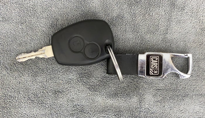 2014 Nissan Terrano XL (P), Petrol, Manual, 56,553 km, Key Close Up