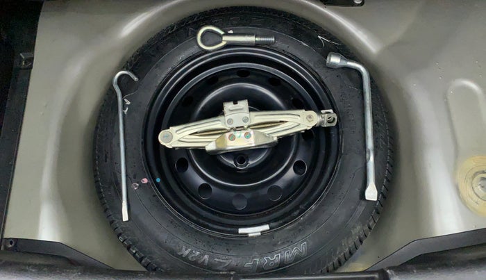 2015 Maruti Swift VXI D, Petrol, Manual, 11,732 km, Spare Tyre