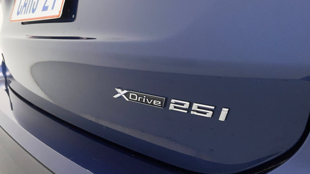 Badge (Boot Right Side)