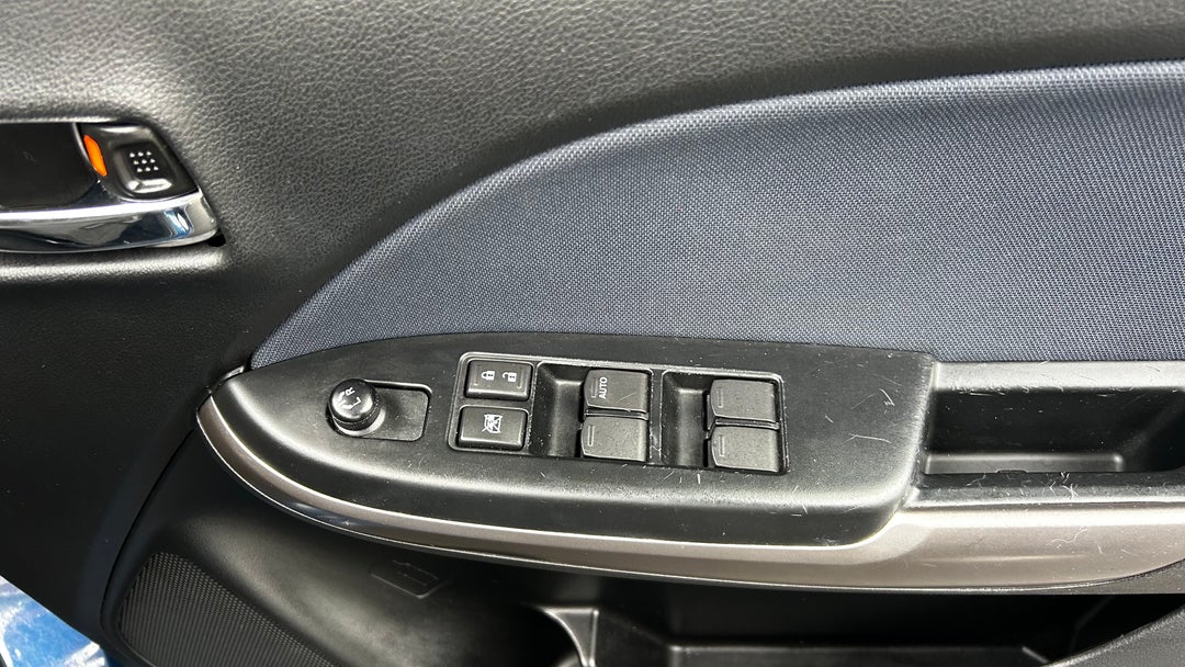 Drivers Side Door Panel Controls
