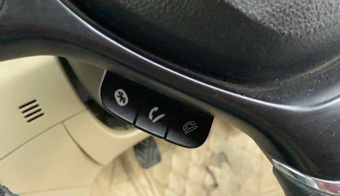 2019 Maruti Ciaz DELTA 1.5 SHVS MT PETROL, Petrol, Manual, 78,358 km, Steering wheel - Phone control not functional